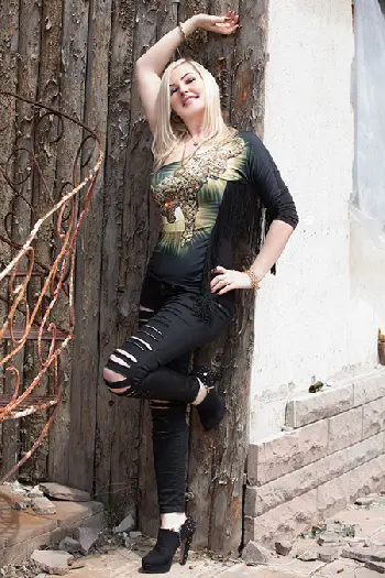 Yenice Mutlu Son Masaj Esra Hanım - Yenice Mutlu Son, Yenice bayan masör, Yenice Bayan Masör - Mutlu Son Masaj, Yenice evde masaj, Yenice Evde Masaj Hizmeti – M